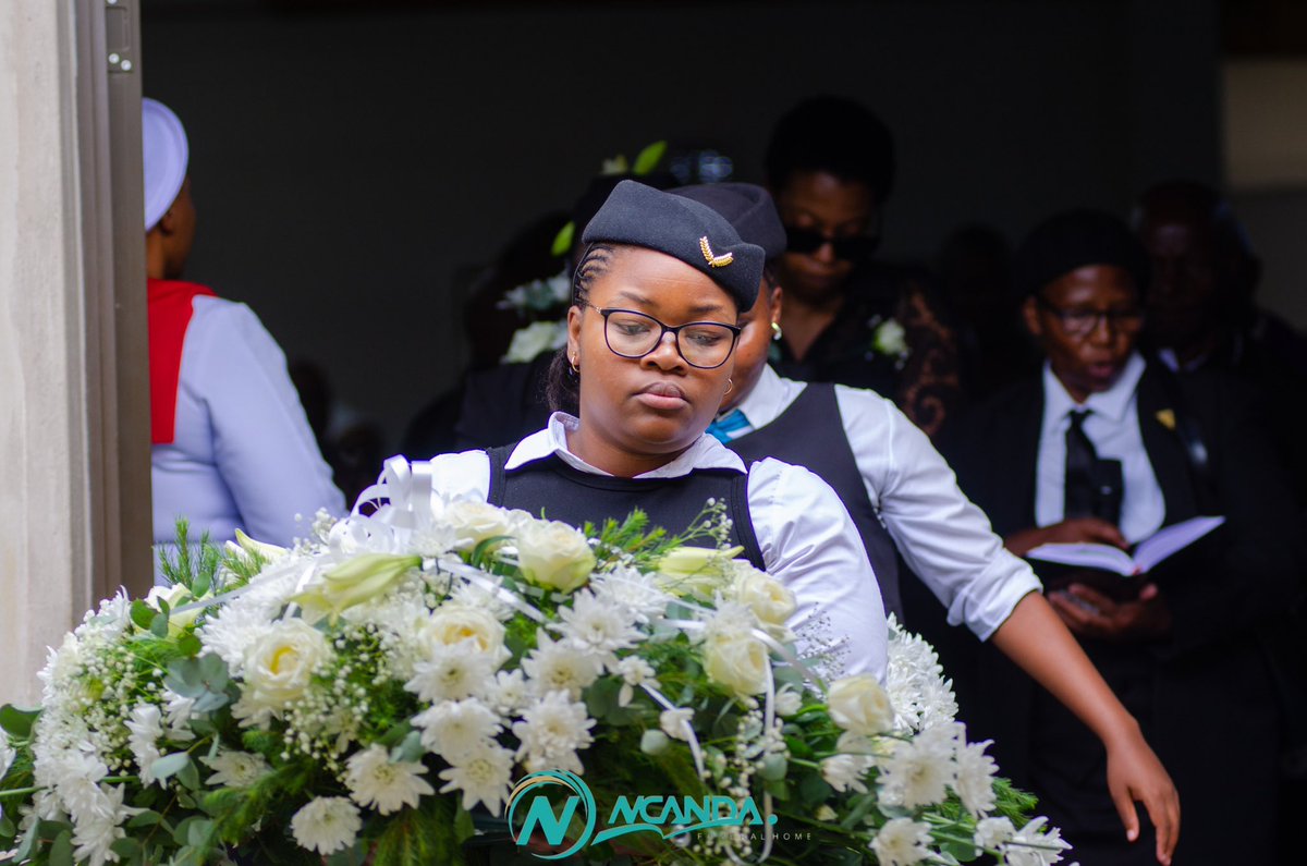 NcandaGroup's tweet photo. Engabi owakho umndeni uvikelekile na? 

Thatha umasingcwabisane uqikelela ukufihlwa kwabathandiweyo bakho ngesizotha kwaNcanda Funerals. Uthola ungcwabo ophelele, igrossa kaR3000, imbuzi/ Isklabhu noma uthole uR5000 cash.

Sishayele manje ku0876551346 manje!
#NcandaFunerals https://t.co/vzHD76mh8k
