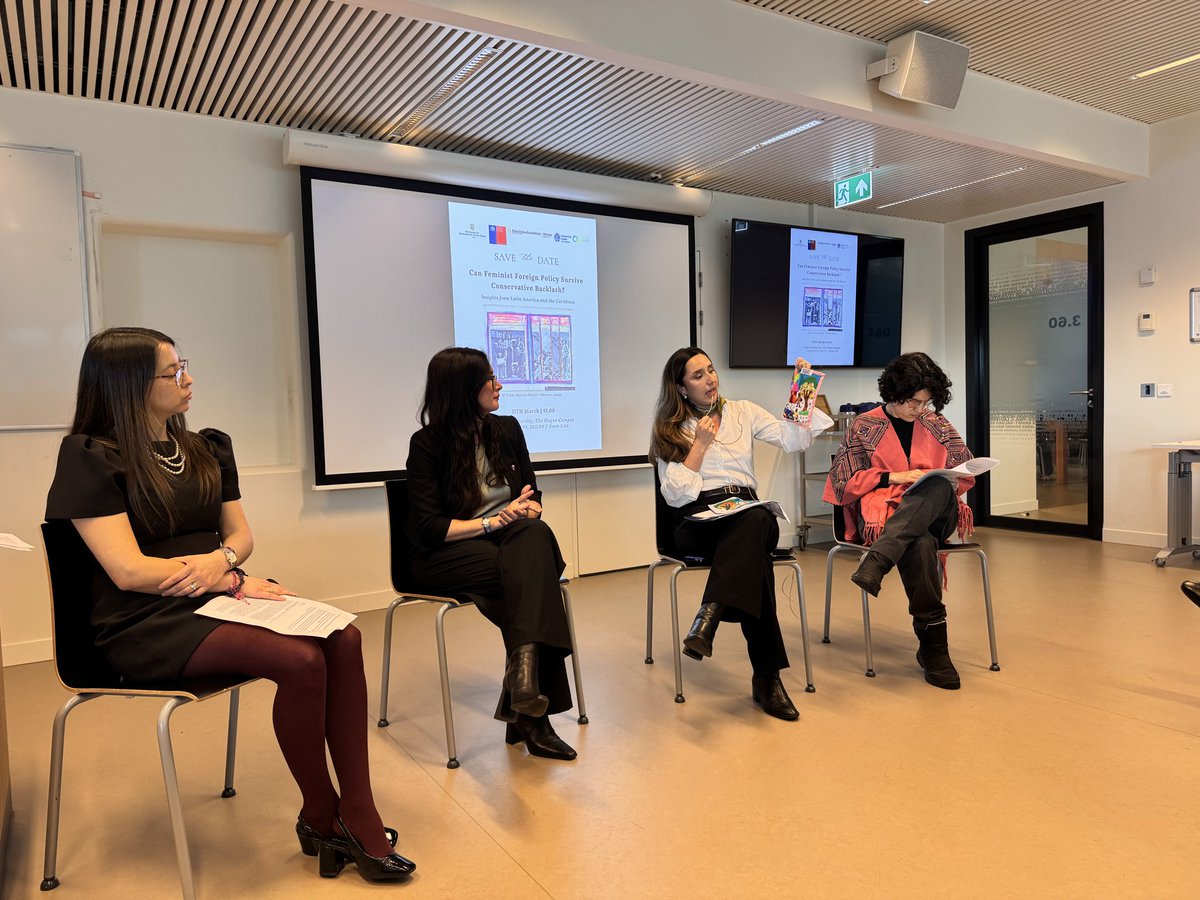 Embajada de Colombia en Países Bajos tweet media