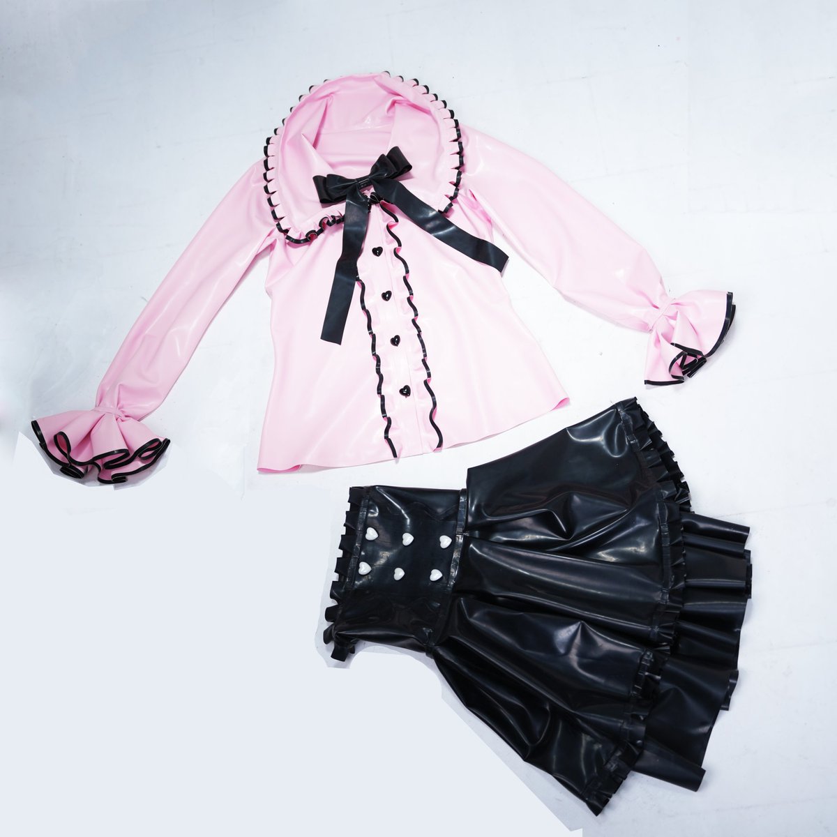 🕊Hampoo Latex🕊 tweet media