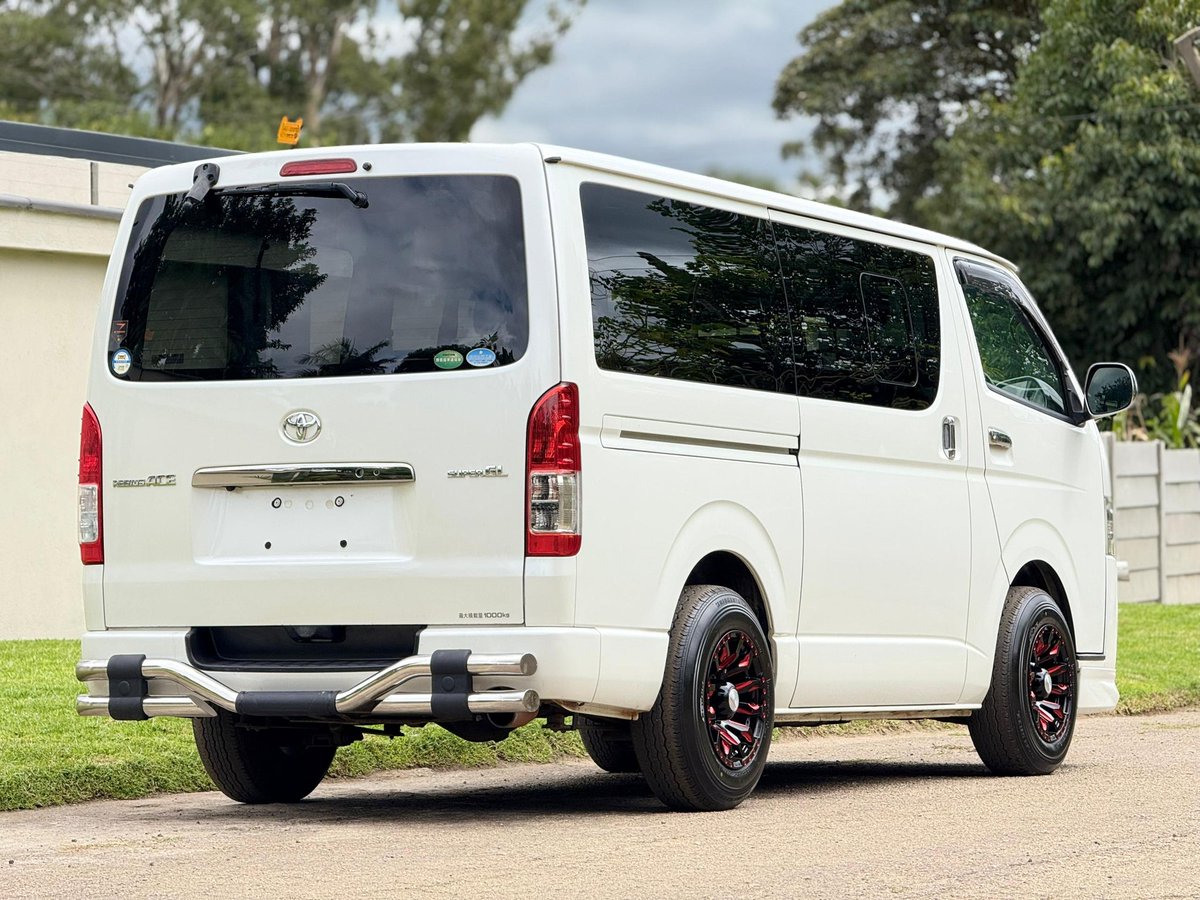 JUST LANDED 🔥🔥
TOYOTA HIACE RAGIUS ACE SUPERGL
RECENTLY IMPORTED
DUTY PAID IN FULL 
2017 MODEL
LOW MILEAGE 
LOTS OF EXTRAS 
$2️⃣5️⃣9️⃣0️⃣0️⃣