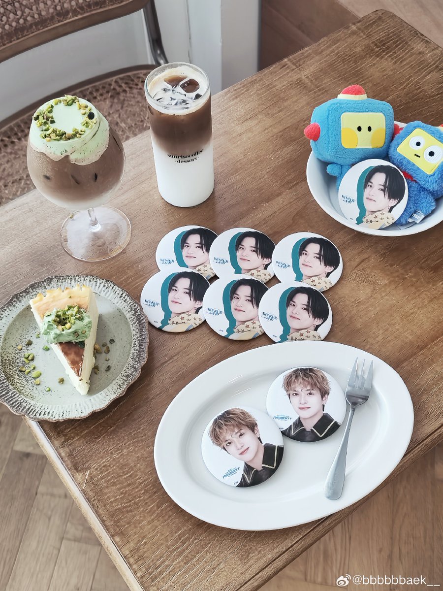 zeorhadge tweet media