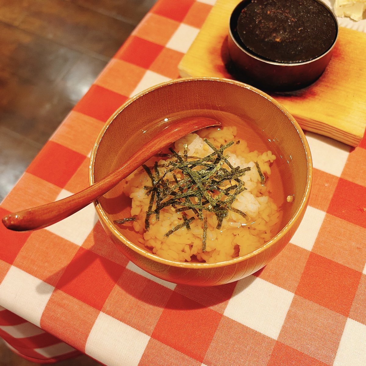 デッッッカ…笑
ごはん4杯目を出汁茶漬けにして〆