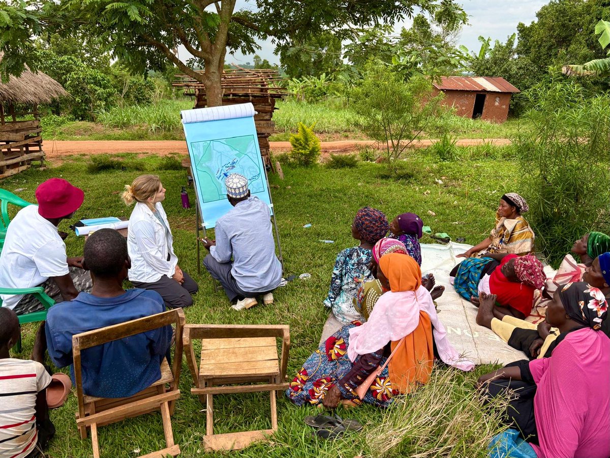 foscoduganda's tweet photo. Launching Community Based Participatory Research in Naluvule Village,

An approach where the community leads the process, not just informs it.
Previously: semi-structured conversations. 
Now: focus groups with men, women, youth, and PWDs.
 https://t.co/2kw1Yh0qqh 
#CBPR #FOSCOD https://t.co/hGaivJJ4Co