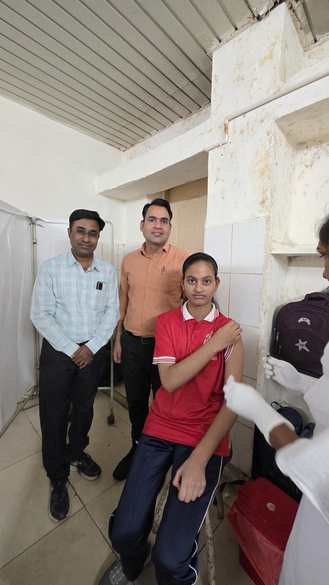 *લીમખેડા તાલુકાના સામૂહિક  આરોગ્ય કેન્દ્ર લીમખેડા ખાતે HPV રસીકરણનો પ્રારંભ કિશોરીઓને ગર્ભાશયના મુખના કેન્સર સામે સુરક્ષા** 

<a href="/CollectorDahod/">Collector Dahod</a> 
<a href="/NHMGujarat/">NHM Gujarat</a> 
<a href="/HealthDeptGuj/">Health Department Gujarat</a> 
<a href="/DdoDahod/">R K Patel (IAS) District Devlopment Officer Dahod</a>