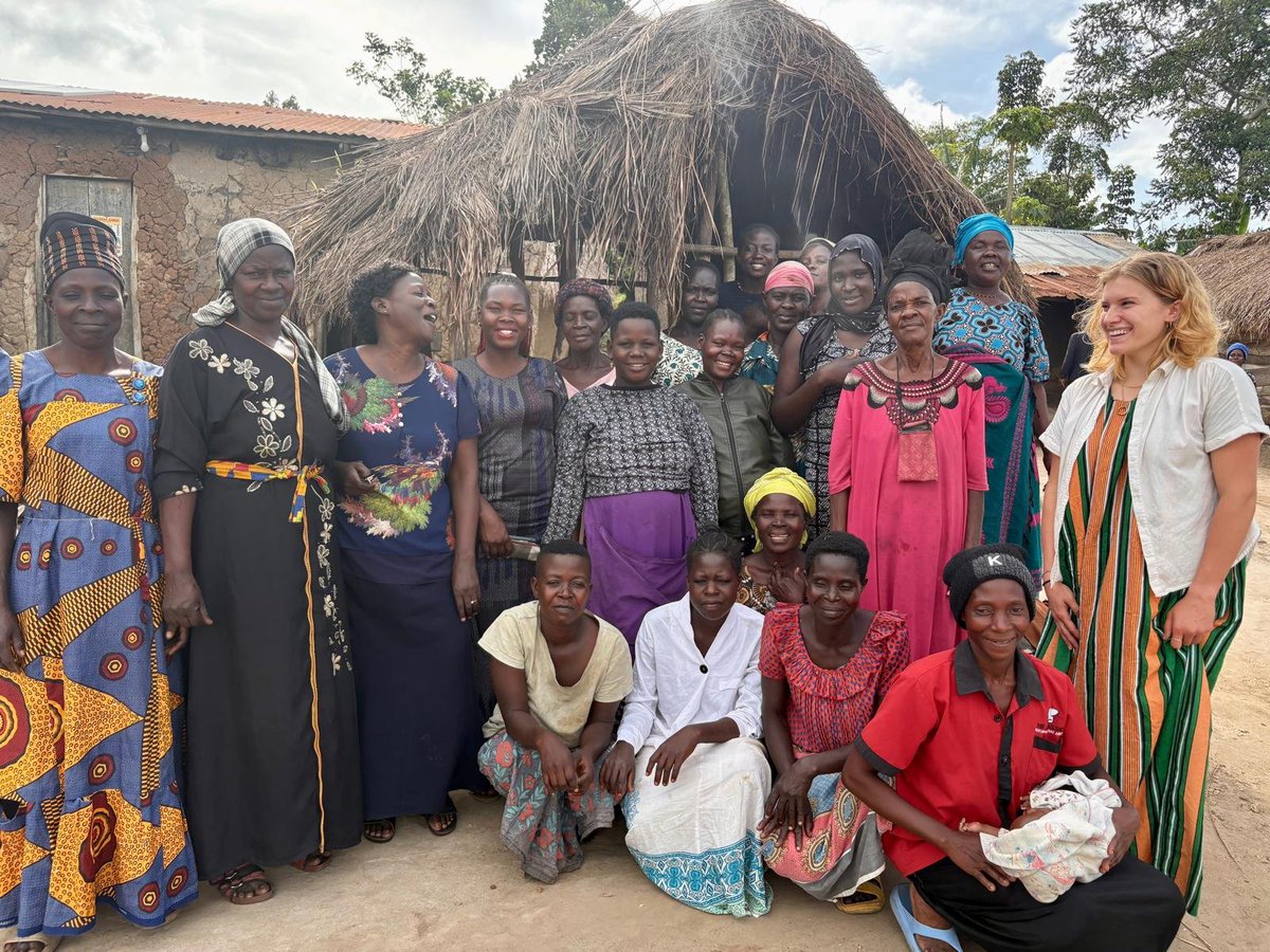 foscoduganda's tweet photo. Launching Community Based Participatory Research in Naluvule Village,

An approach where the community leads the process, not just informs it.
Previously: semi-structured conversations. 
Now: focus groups with men, women, youth, and PWDs.
 https://t.co/2kw1Yh0qqh 
#CBPR #FOSCOD https://t.co/hGaivJJ4Co