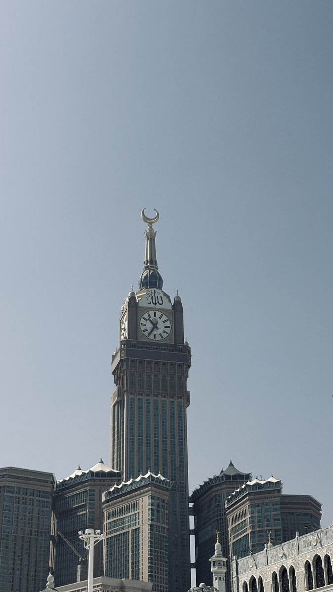 Leo71__'s tweet photo. اللهم لا تختم لنا رمضان إلا وقد رفعت أسماؤنا في صحائف العتقاء، اللهم إنا نستودعك أدعية فاضت لها قلوبنا فاستجبها لنا يا رحيم. https://t.co/jd4c2cRKOT