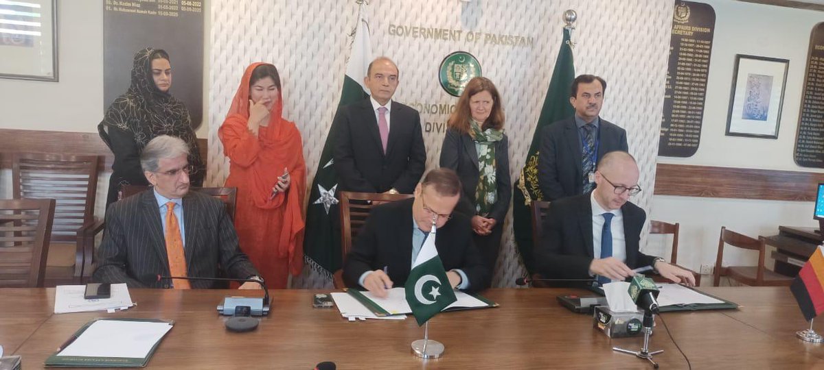 Ina Lepel tweet media