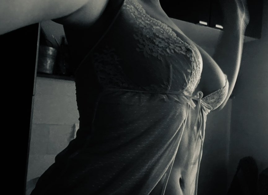 layla ꩜ .ᐟ tweet media