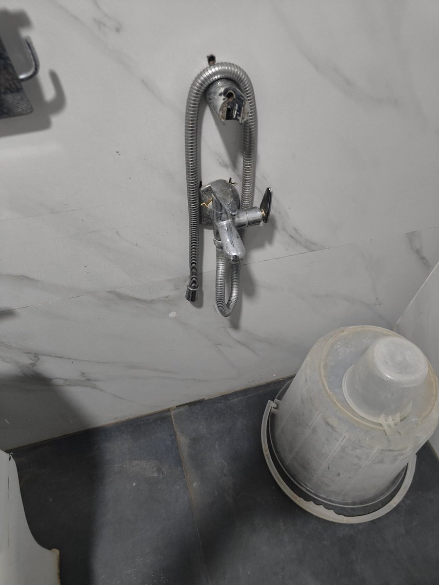 cagopal14's tweet photo. @oyorooms @OYO4U @riteshagar Condition of Bathroom. All fixtures broken. No water, No solution. @OYO4U @riteshagar https://t.co/XmCq8LER5S