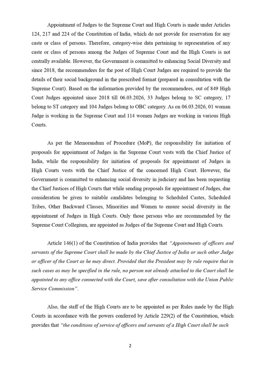 tamilmarxorg's tweet image. பன்முகத்தமையில்லாமல் இருக்கும் இந்திய நீதித்துறை 

2018-ஆம் ஆண்டிலிருந்து உயர் நீதிமன்றங்களில் 

 பட்டியலின   நீதிபதிகள் (#SC) - 33 ( 3.89%)

பழங்குடியின நீதிபதிகள் (#ST)- 17 (2%)

இதர பிற்படுத்தப்பட்ட வகுப்பை சேர்ந்த நீதிபதிகள் (#OBC): 104 (12.25%) பேர் மட்டுமே உள்ளனர்.