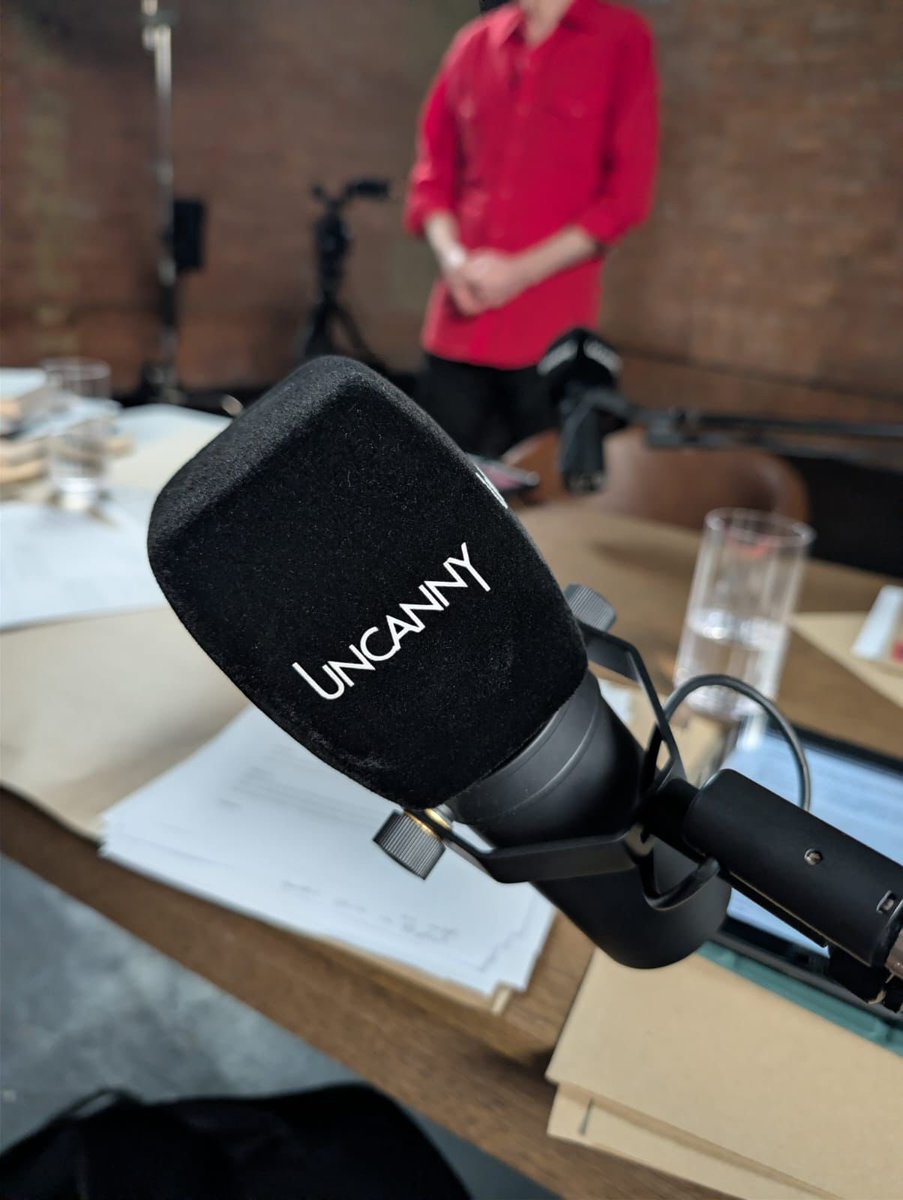 Danny Robins tweet media