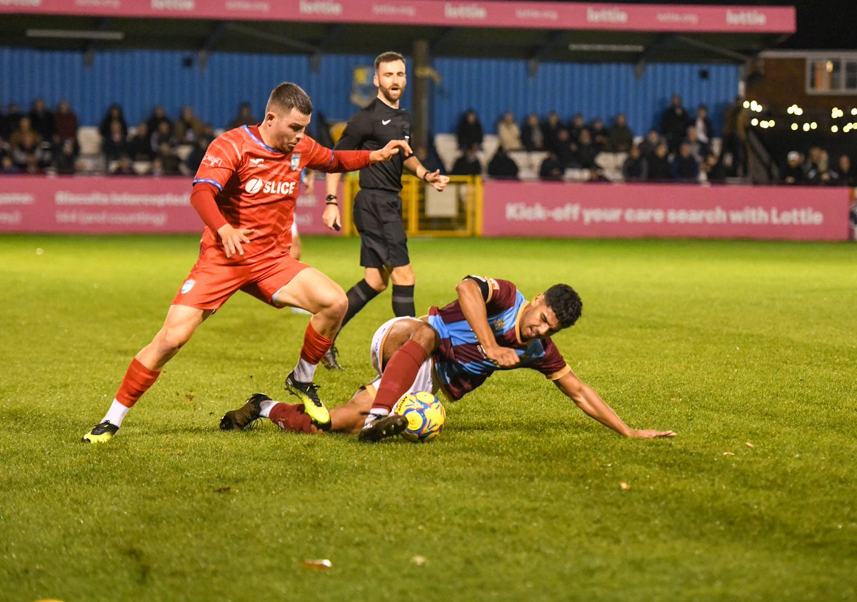 Farnham Town FC tweet media