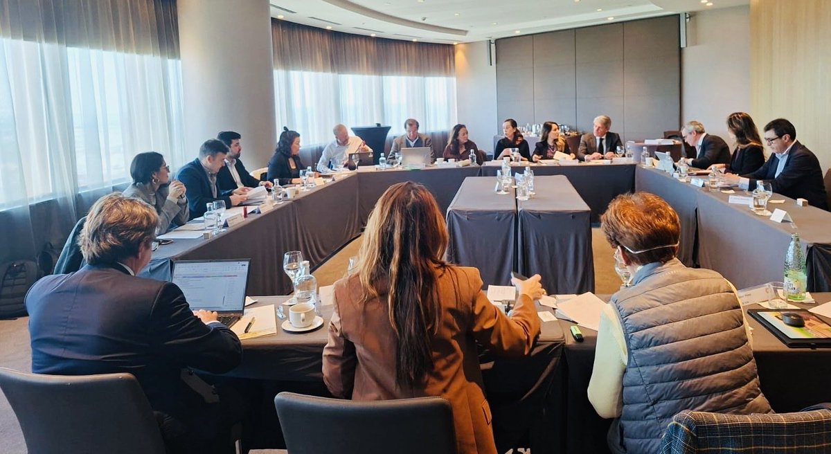 IGobernanzaEmp's tweet photo. Nueva etapa! Edición 31ª #Sevilla
Enhorabuena a todos los acreditad@s 🌟. Privilegiados por haber compartido y seguir haciéndolo desde #IGEClub 

#ConsejosDeAdministración #GobernanzaEmpresarial #GobiernoCorporativo https://t.co/qAdsX32B1f