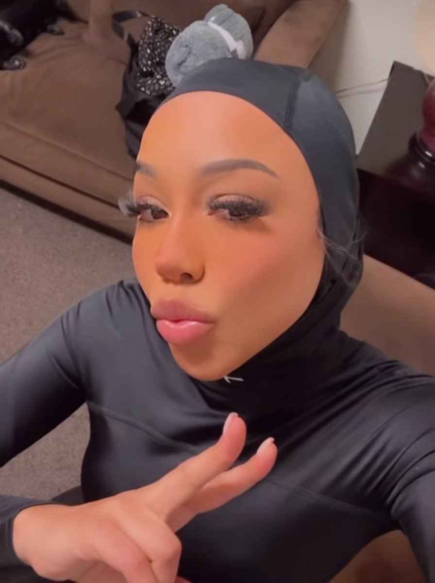 Baddie TEA tweet media