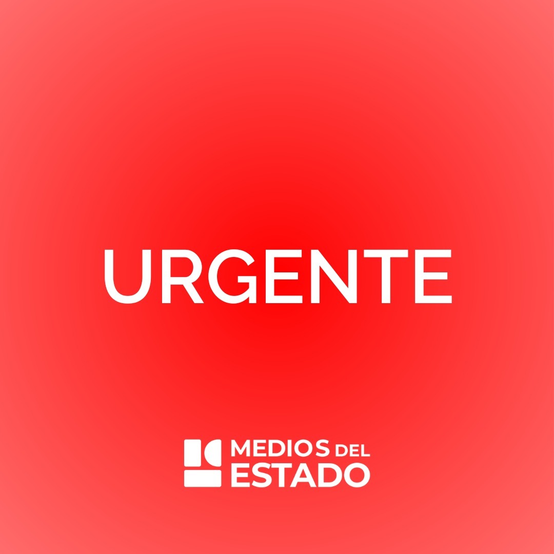 ParaguayTVHD's tweet photo. #URGENTE 🔴 Capturaron a Sebastián Marset

Autoridades de Bolivia y Paraguay confirman la captura de Sebastián Marset en medio de un fuerte operativo. 

▶️También lo confirmó el ministro de la @senad_paraguay , Jalil Rachid.

Noticia en desarrollo.

#PyTV https://t.co/37nJvmURKQ