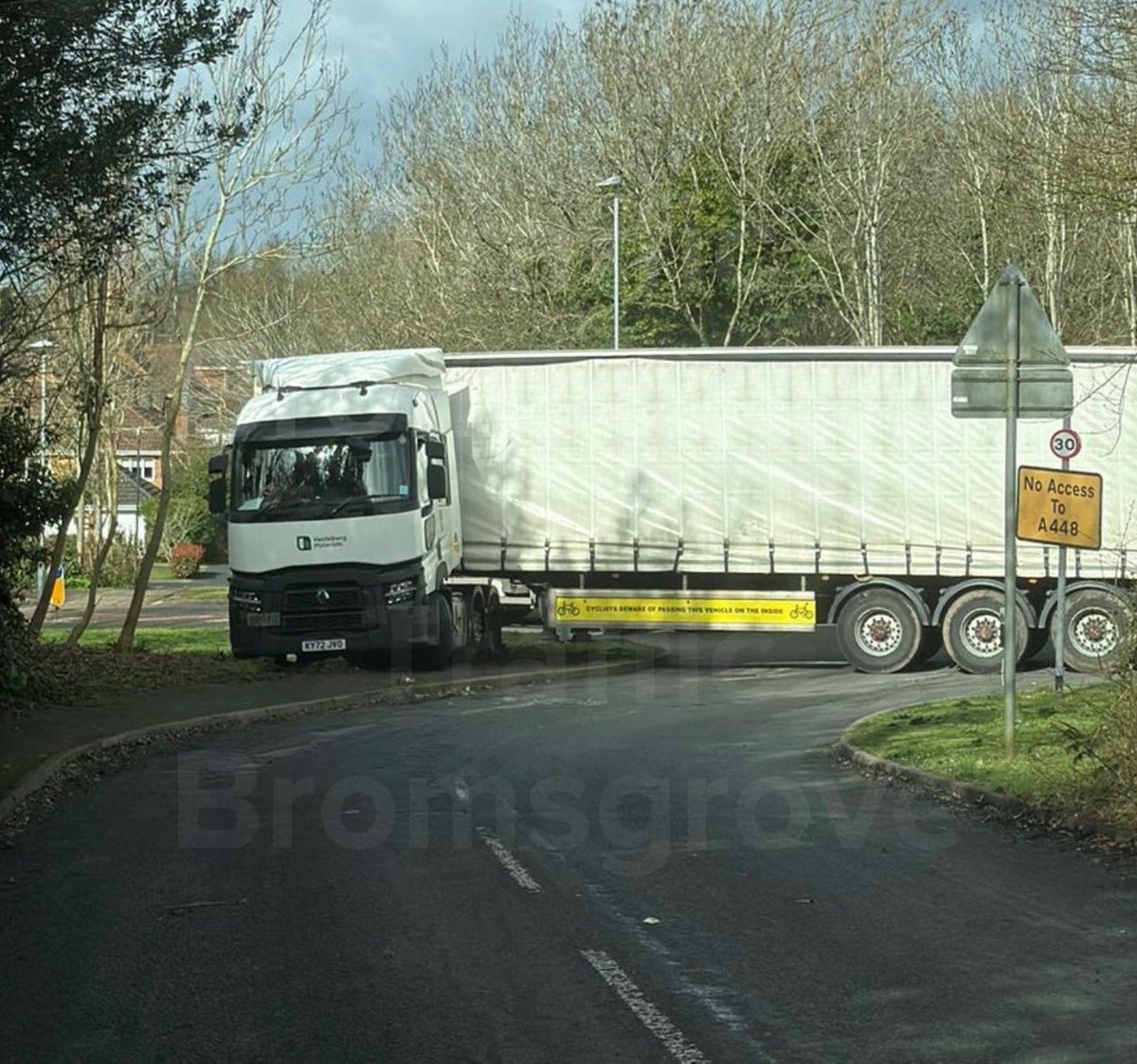 Traffic Bromsgrove tweet media