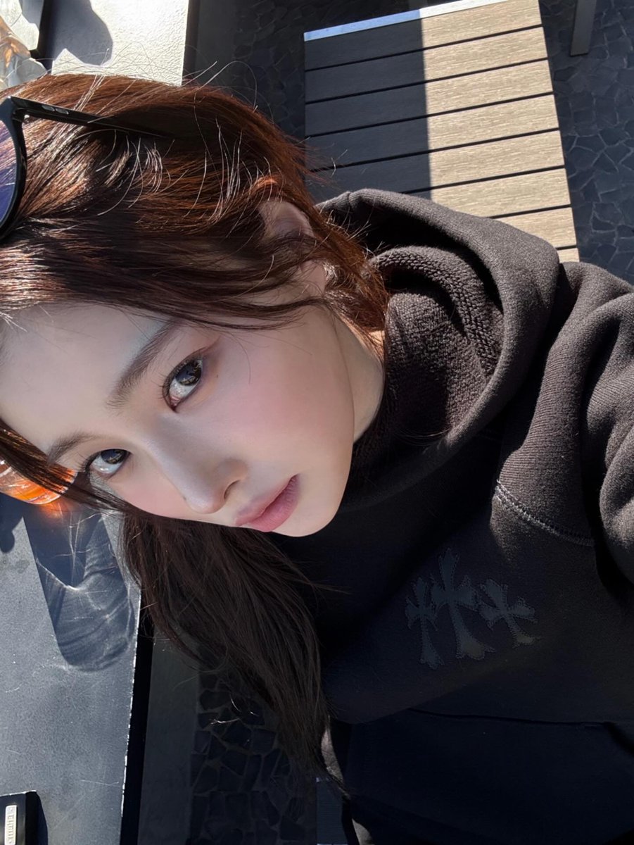 hyewonpics's tweet photo. Hyemstagram update ♡ https://t.co/7strMKcVqN