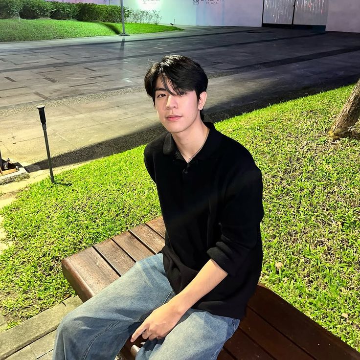 ขข. (ไม่ตอบ = นอน) tweet media