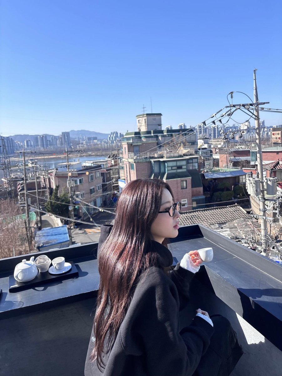 hyewonpics's tweet photo. Hyemstagram update ♡ https://t.co/81dGrn4vyV