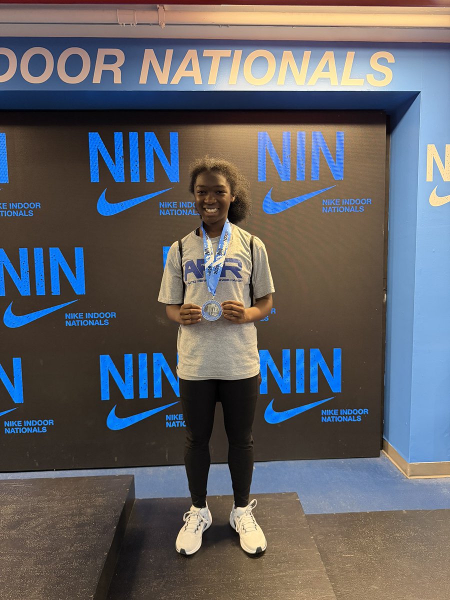 michaelwise32's tweet photo. What an experience to see your daughter’s hard work pay off like this. First ever indoor season had great ending! Can’t wait to see where this journey takes you Kourtney! Thank you @apranchftw @dfwvarsity @runnerspace @NikeNYC https://t.co/wNRdLiR3By
