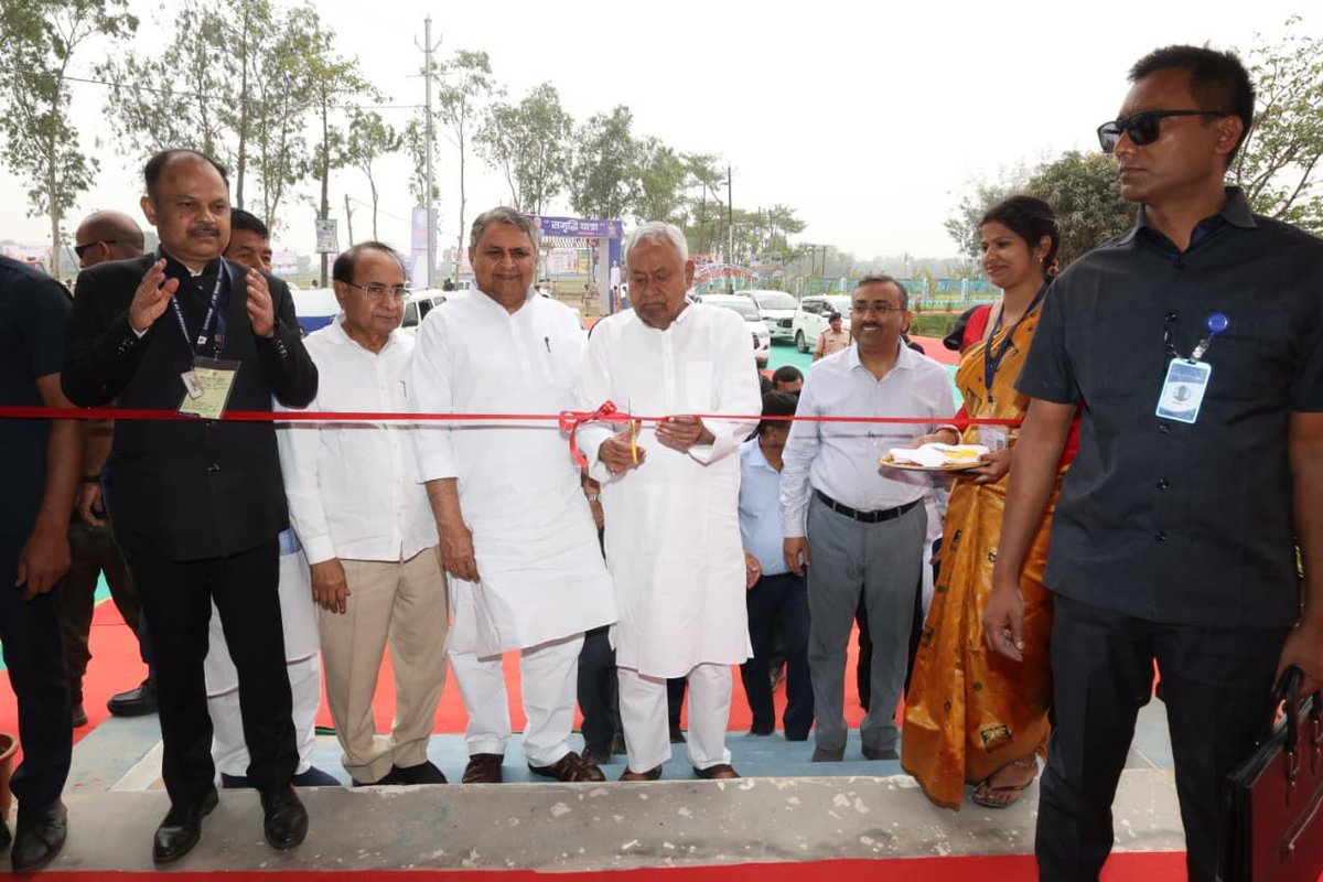 Nitish Kumar tweet media