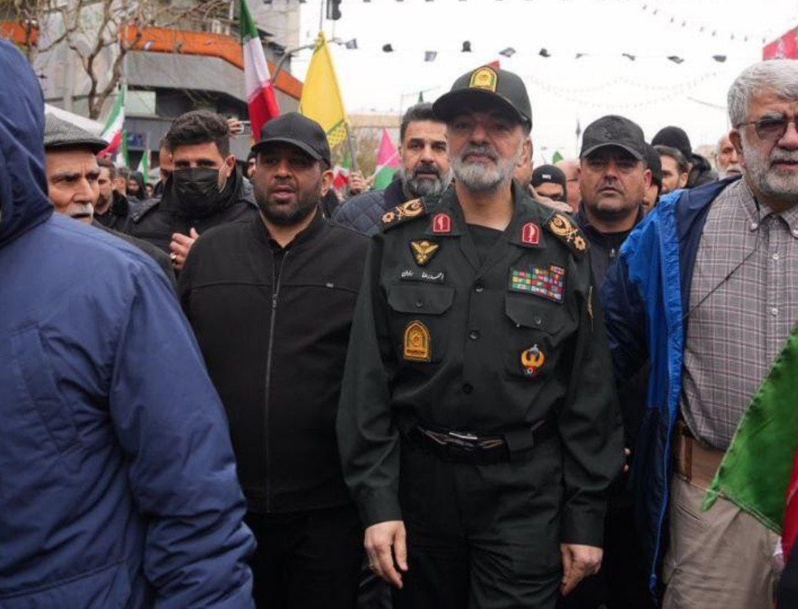 six_pocket's tweet image. 💥 BREAKING: Big names on the street:

Ali Larijani, Secretary of the National Security Council, and Mohammad Eslami, Head of the Atomic Energy Agency of Iran, and the Police Chief

#BreakingNews #GlobalAlert #NewsUpdate