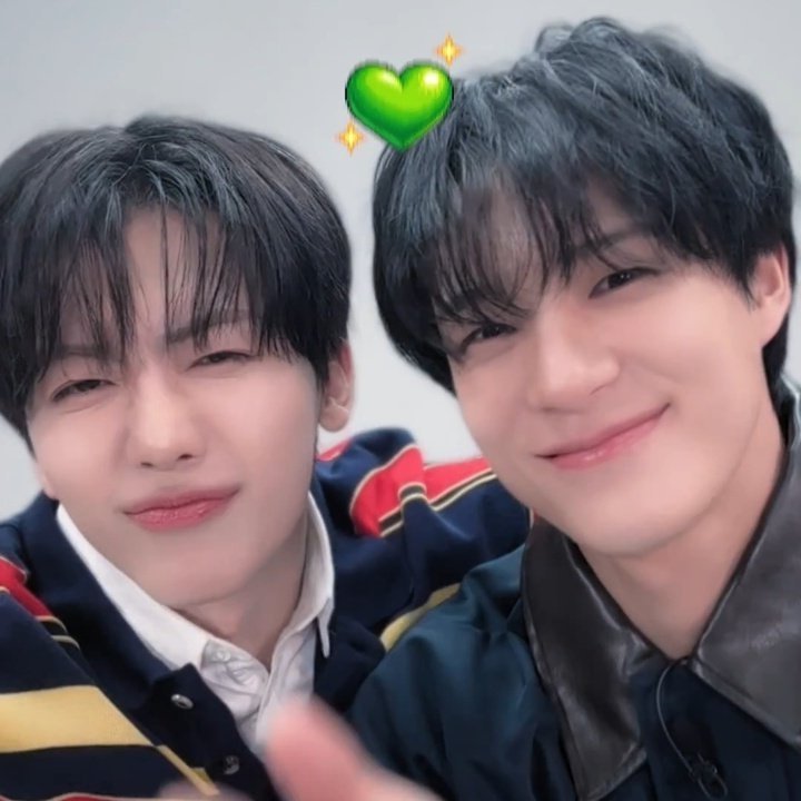 era cimol bojot ini emang gak pernah gagal bikin gemesss rasa mau ditimang timangnya ada bangett. gak berasa kalo mereka udah seabang abang sekarang 🥹🤏🏻