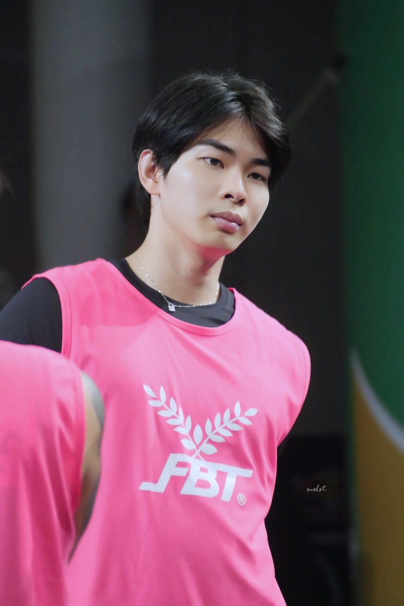 su.skst~♡ tweet media