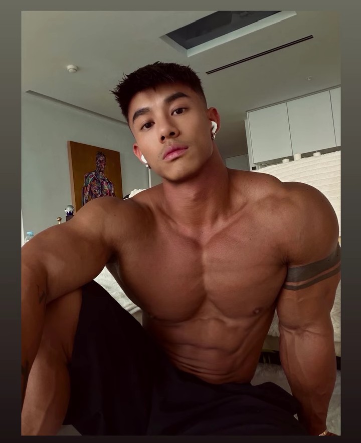 Dw74406Williams's tweet photo. The Simply Stunning Evan Wu Zihao https://t.co/mptO6wgkQ1
