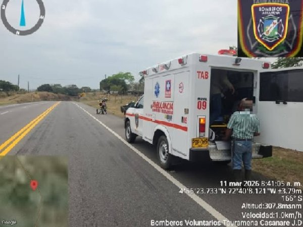 Pinchazo en la llanta delantera hizo perder el control de la moto y terminó con un brazo fracturado casanarenoticias.com/index.php/comp…