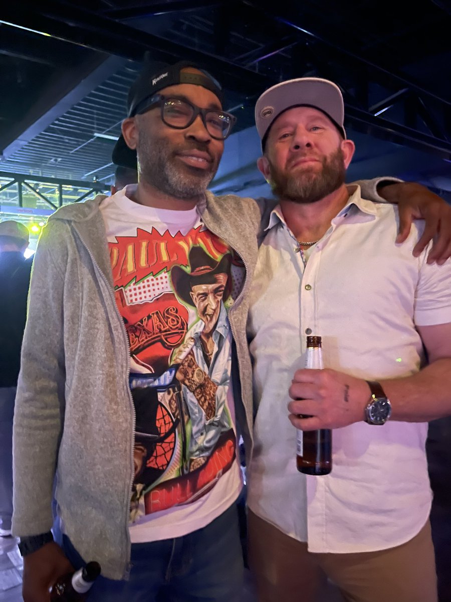 WayneNada tweet media