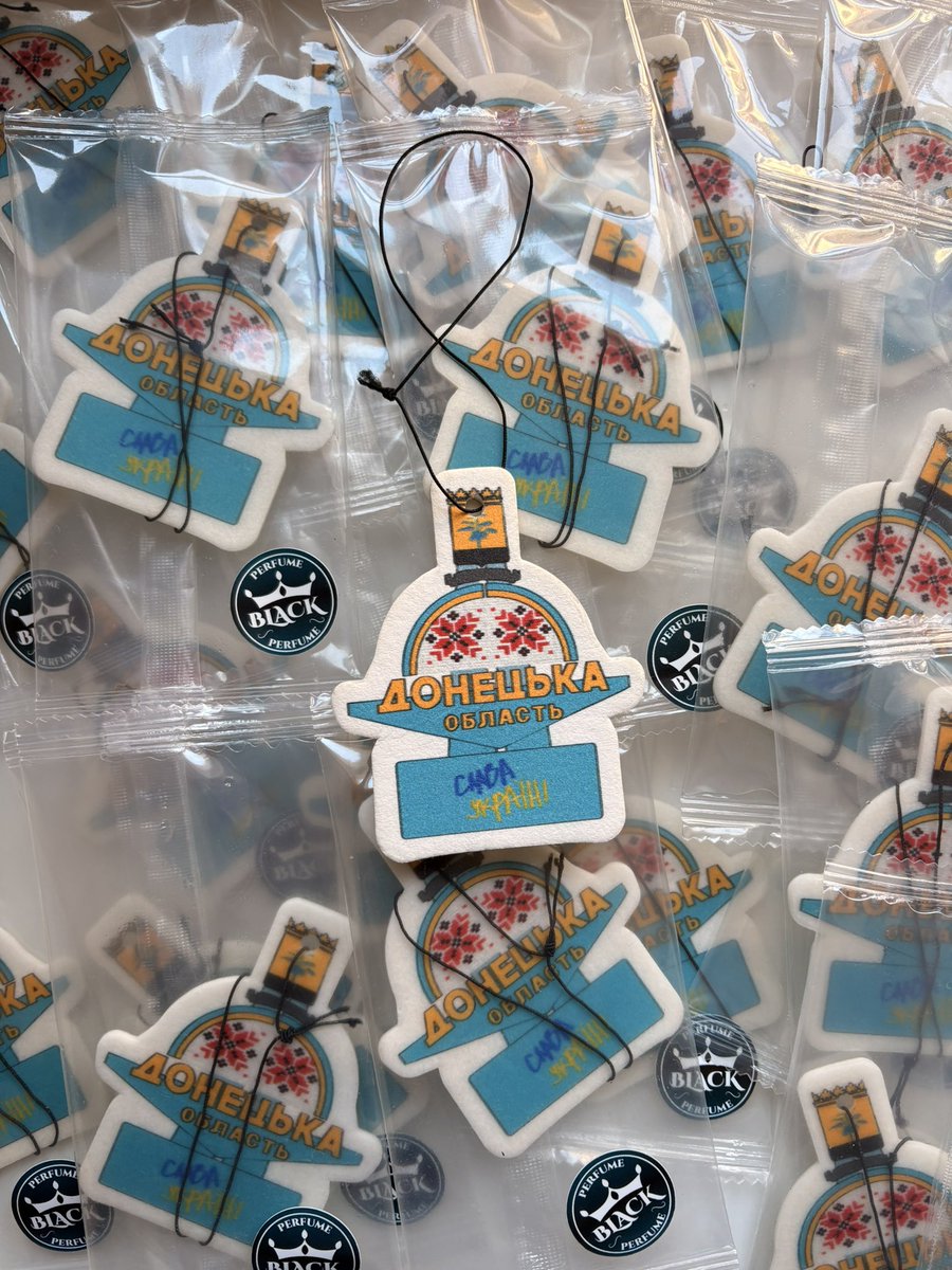tania_ahz's tweet photo. Друзі, а не хочете розкупити останні 30 ароматизаторів у машину 👉👈

Пахнуть чоловічими парфумами + сливами

Відправка в день замовлення https://t.co/3PCSC6GvRw