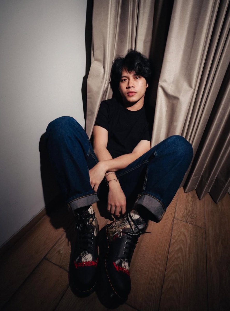 ąყყ tweet media