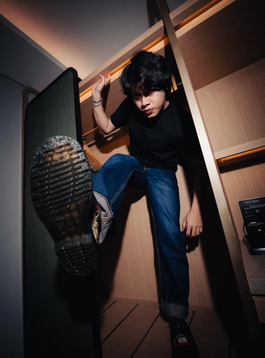 ąყყ tweet media