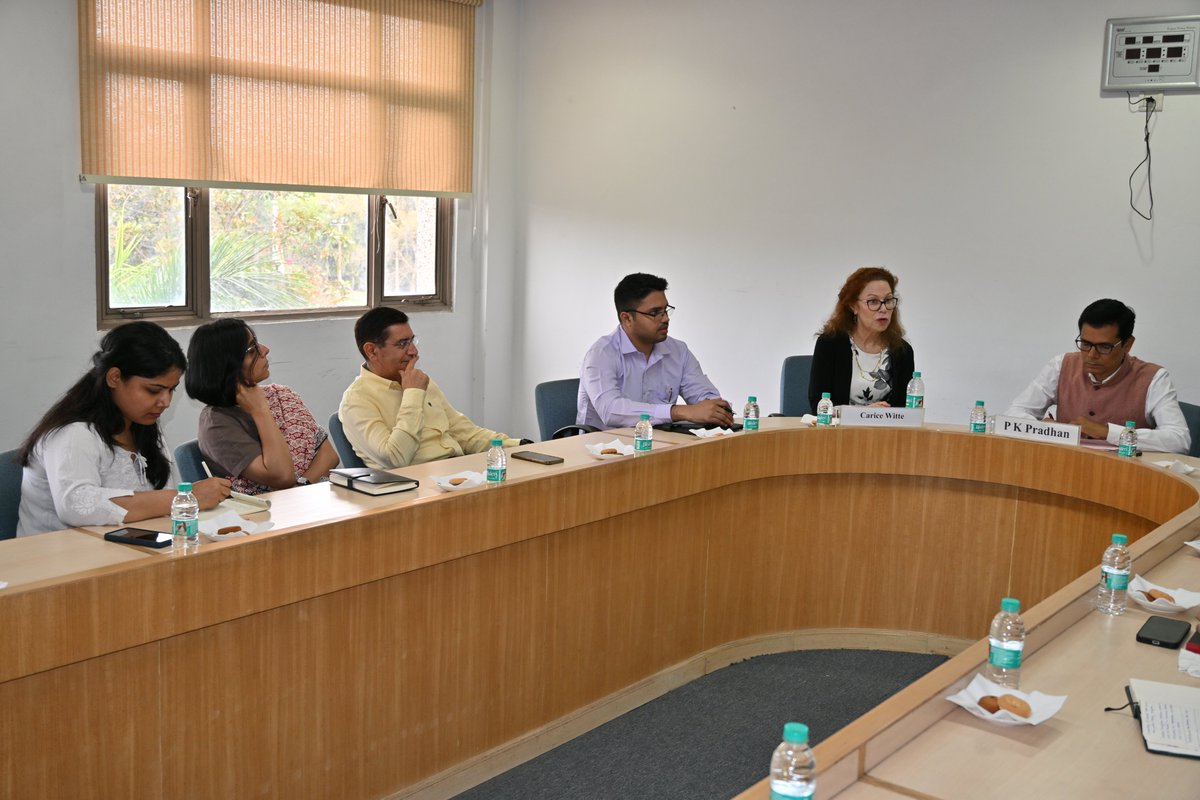 Manohar Parrikar IDSA, New Delhi tweet media