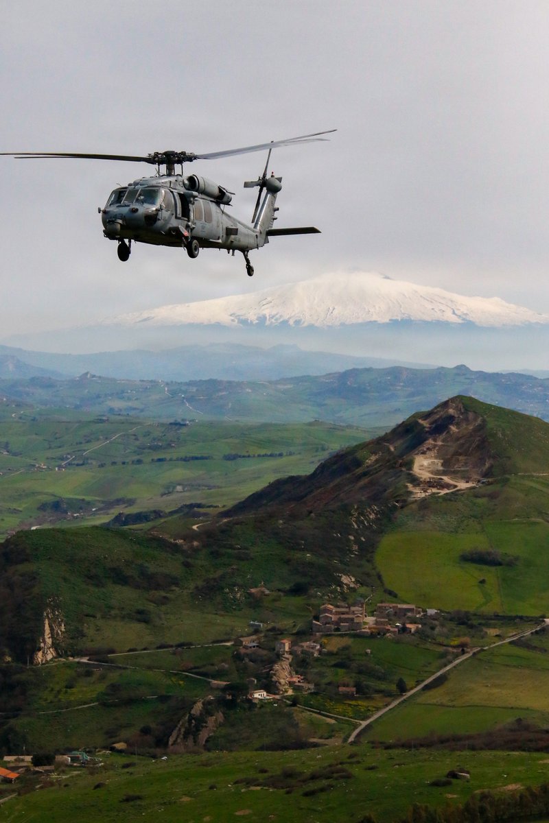 U.S. Navy tweet media