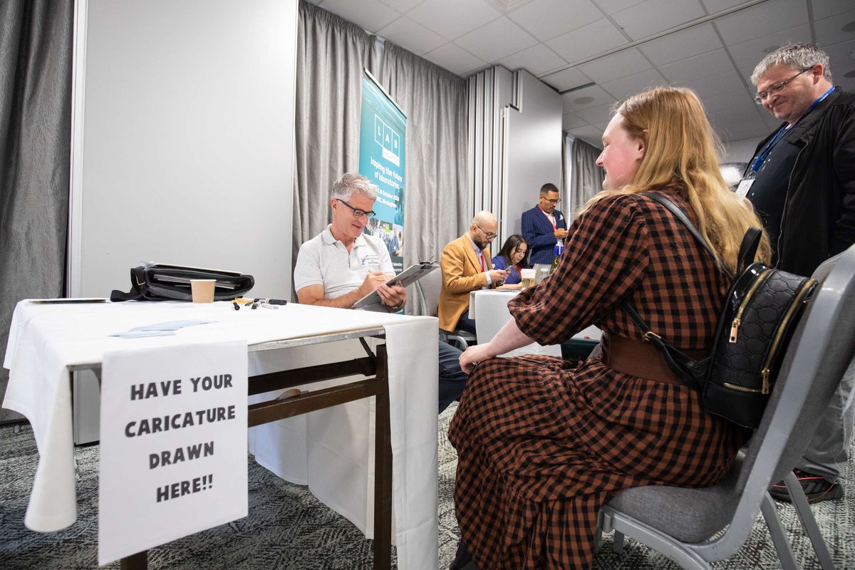 ScientificLabShow tweet media