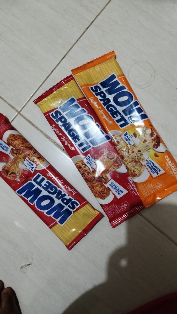 baeforv's tweet photo. Dua combo mie yang harus dicoba https://t.co/Bq2YyHgA86