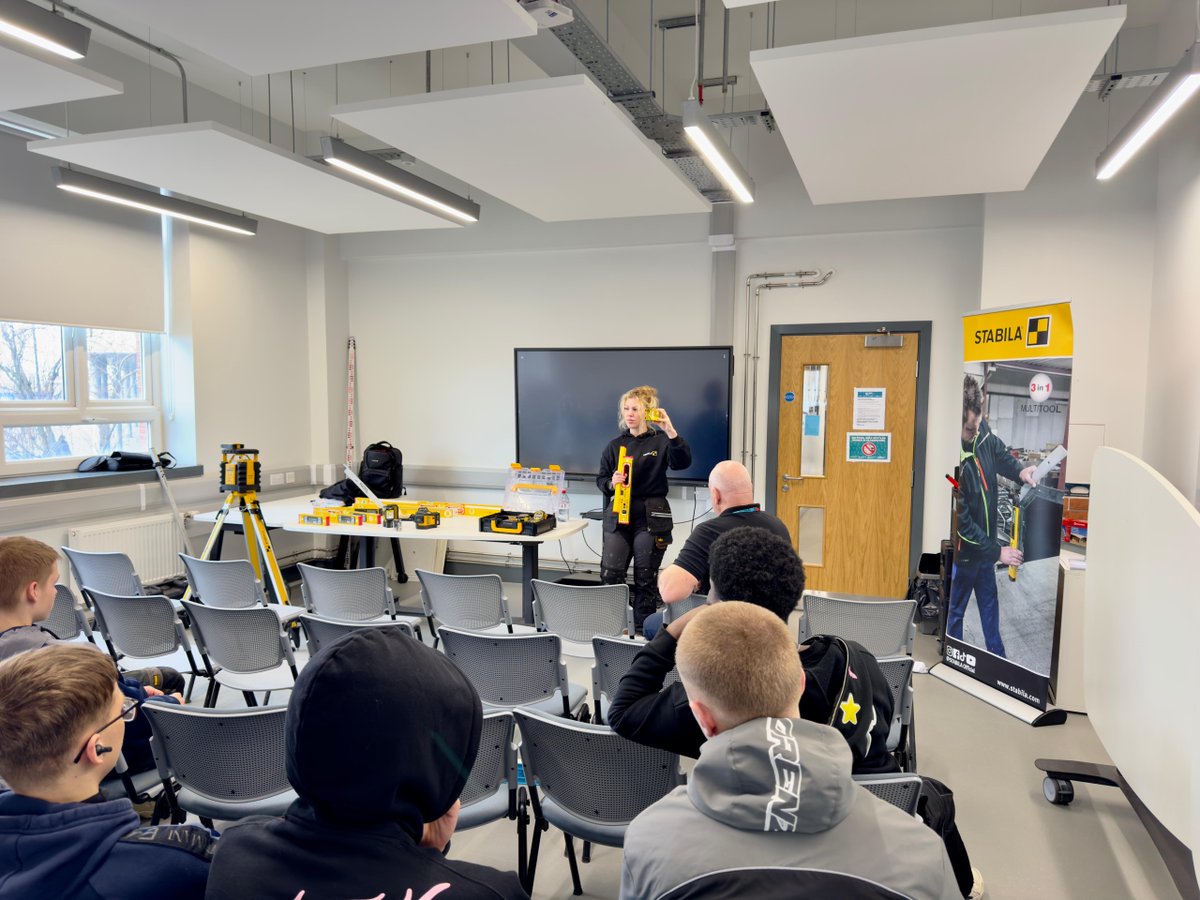 Rotherham College tweet media