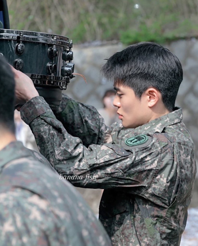 몬재재 tweet media