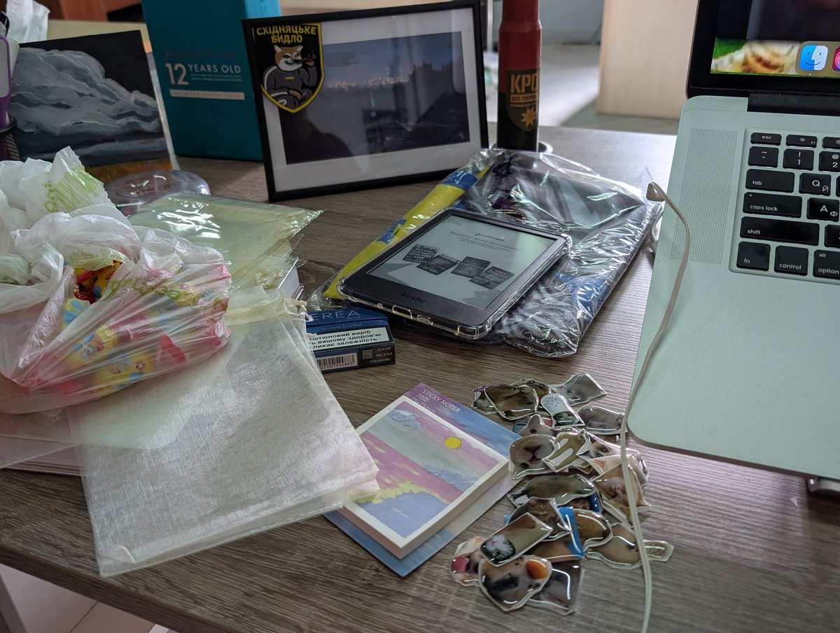 Юля з патчами tweet media