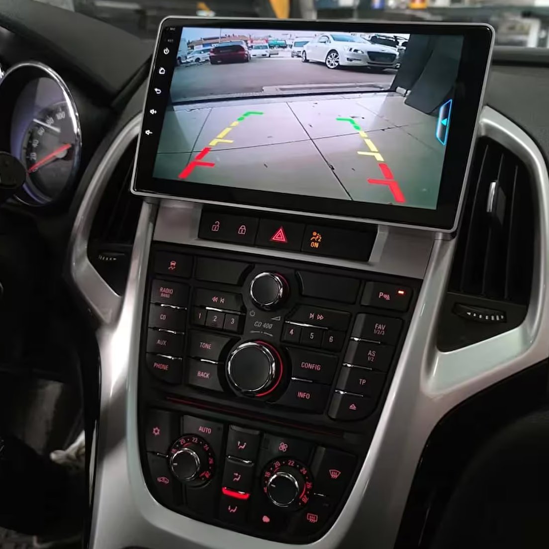 Düşünsenize Türkiye öyle bir hale geldi ki arabanızda takılan ön-arka görüşlü şu ufacık kamera ekranına bile yasak getirdiler!

Ülkede o kadar yapılacak şey varken uğraştıkları şeye bakar mısınız!