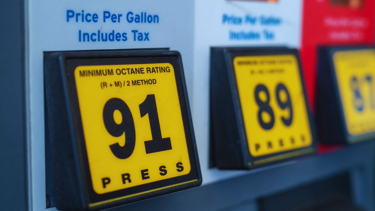 econlife.com tweet media