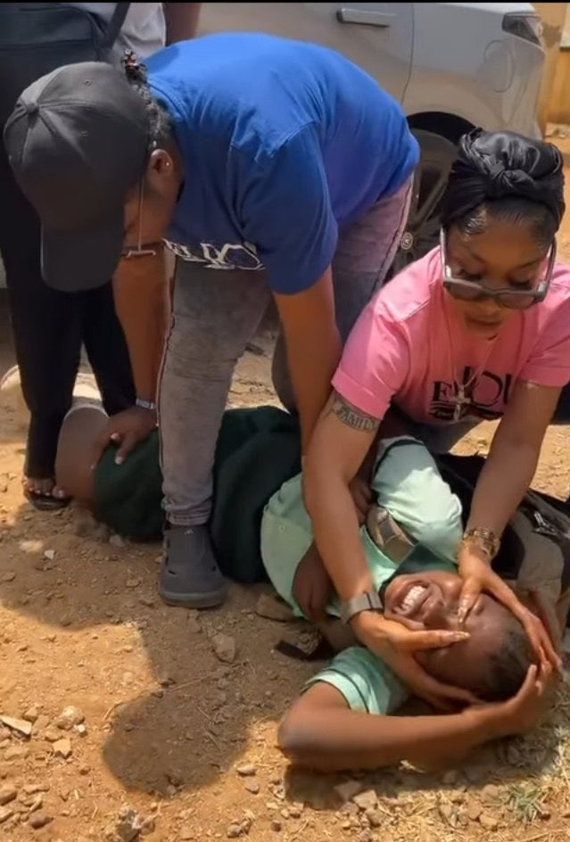 treyfrv's tweet image. Toto puff??? 
Omo you need deliverance