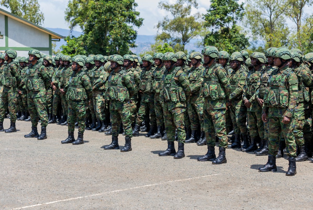 Kuri uyu wa Gatanu, Umugaba Mukuru w’Ingabo zirwanira ku butaka mu ...
