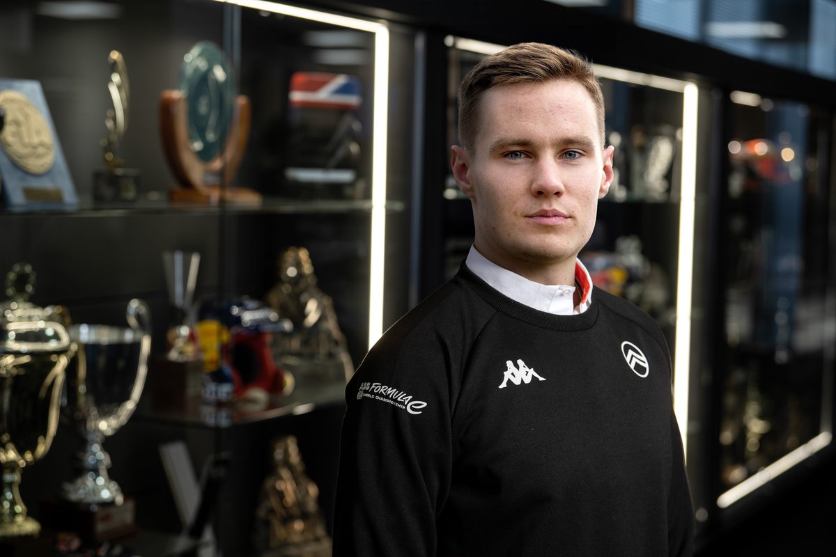 SoyMotor's tweet photo. 🚨OFICIAL: Joshua Duerksen pilotará el Citroën de Fórmula E el próximo domingo en el test de 'rookies' de Madrid

🙌Primera vez del joven paraguayo a los mandos del Gen3 Evo

#FormulaE #MadridEPrix https://t.co/x1RIogrUxv