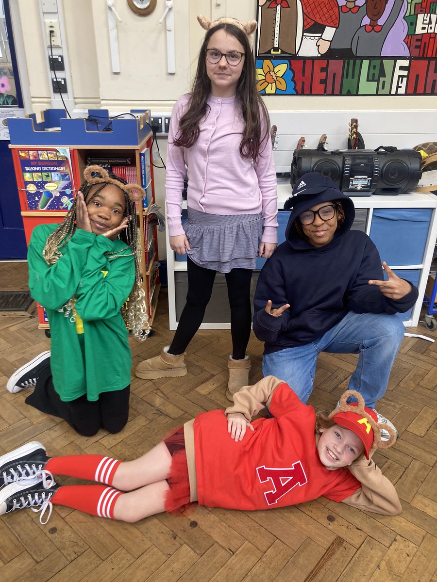 DanygraigP's tweet photo. Danygraig Y5/6F World Book Day 2026!
#WBD2026
#dygpllc https://t.co/hIgWIHRiew