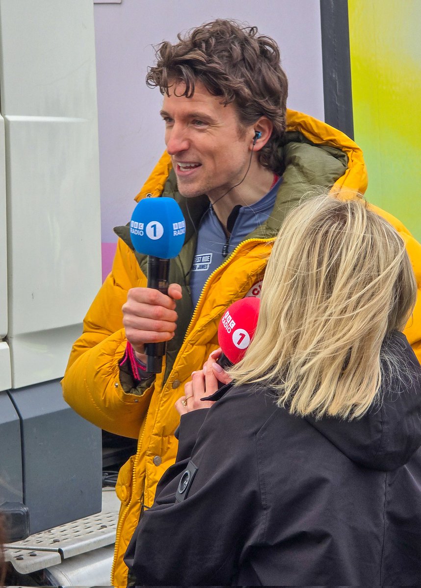 davidgoulden's tweet photo. Good luck to @gregjames who has set off this morning on his amazing "Longest Ride" @comicrelief cycle challenge from Weymouth to Edinburgh.

@BBCRadio1PR @BBCR1 @OnTheRadioUK @RadioToday

#BBCRadio1 #GregJames #ComicReliefChallenge #Dorset https://t.co/XY9X3CCbBs