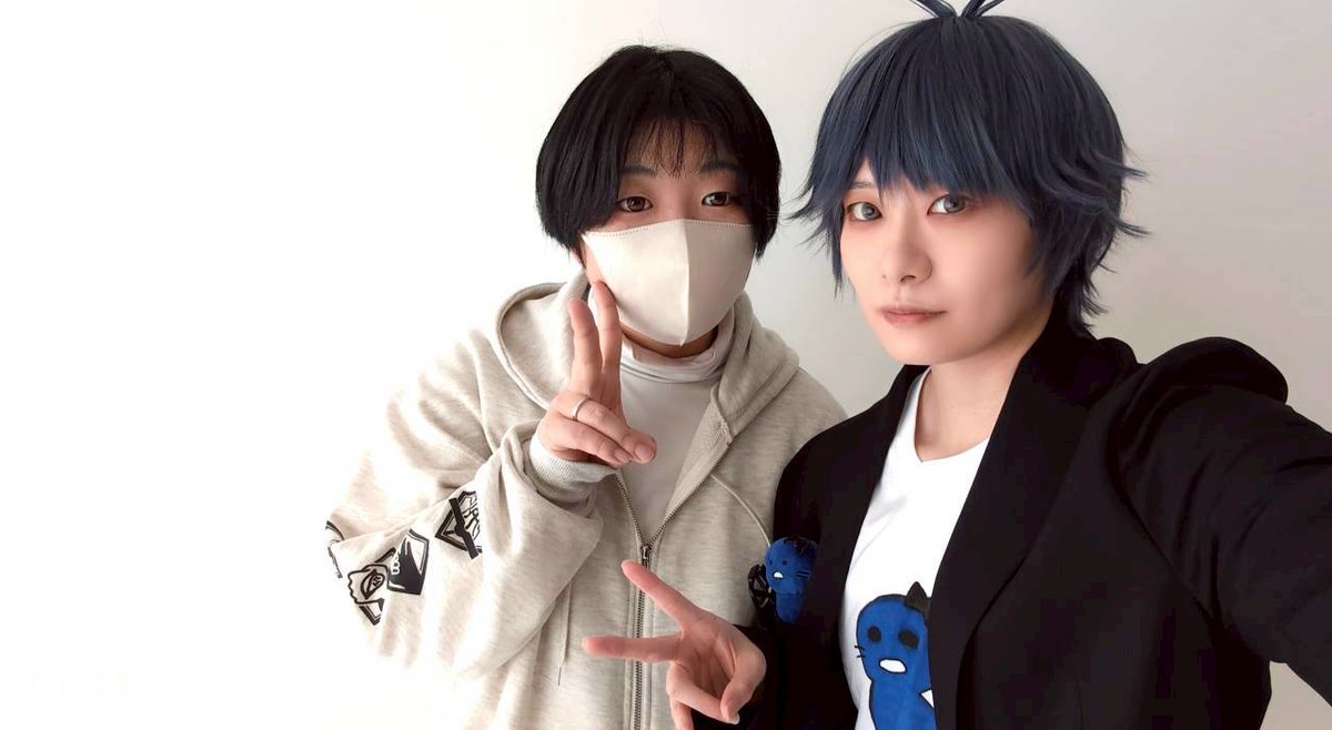 toki_83's tweet photo. 推し2人目
mjyb/ut先生
睡さん(@sui_821)mjybの最推し！睡さん私の推しが似合うのよ！花束をくれて変な声出たよね😂ありがとうございます✨️
#鴇BAKUTAN祭
#アキPスタジオ https://t.co/asF0D0I4sY
