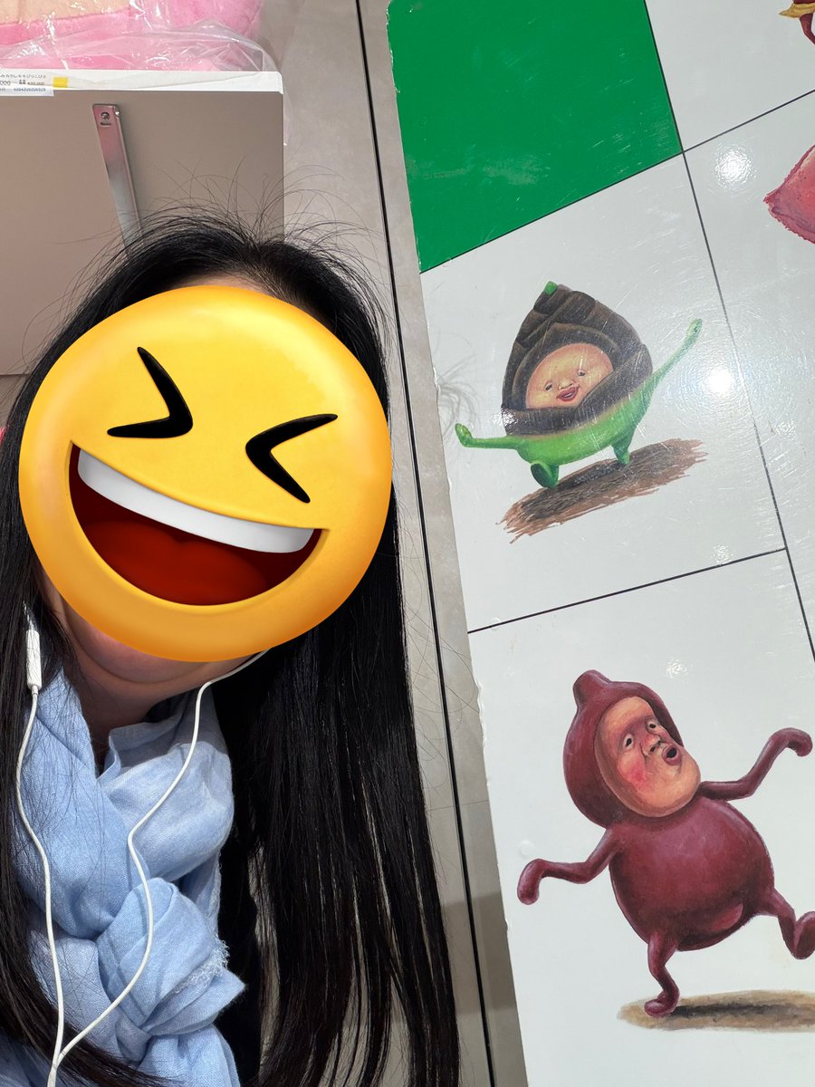 コビトに会いに来ました！
キモカワなのは承知です(笑)
姪っ子が小さい頃に教えられて以来、妙な可愛らしさがツボにハマってしまってます(笑)
ひとり大興奮🤣
どのキャラも好きなのですが、推しは4枚目のノミビョウタンです(笑)